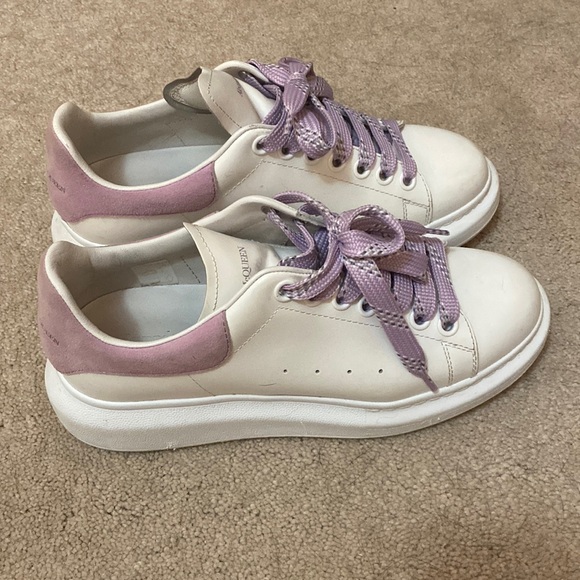 WORN FEW TIMES- ALEXANDER MCQUEEN SNEAKERS size 8 - Picture 5 of 7